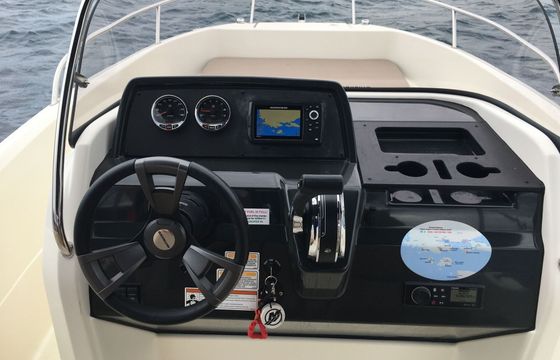 Motorboat Quicksilver 605 Activ Open 115hp