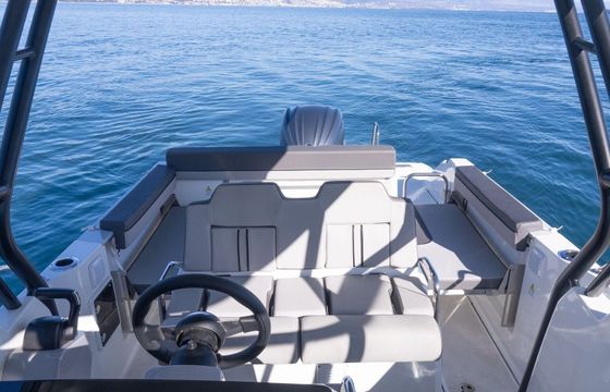 Motorboat Jeanneau Cap Camarat 7.5 Wa 250hp