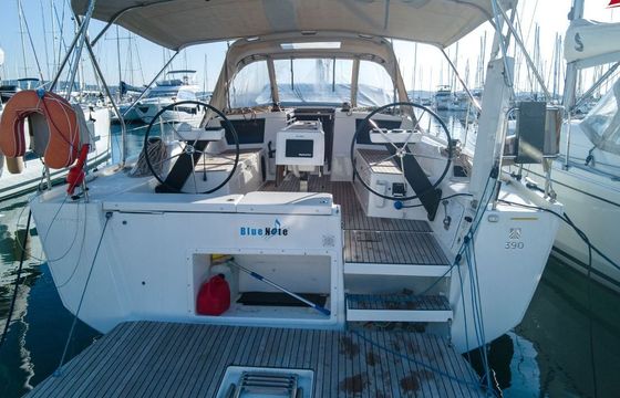 Sailboat DUFOUR 390 Grand Large 11.94m