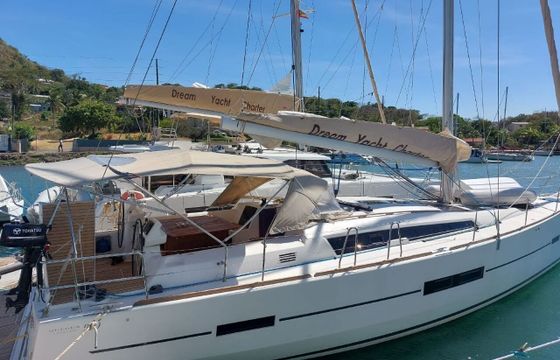Sailboat DUFOUR 520 Grand Large - VANUATU 15.2m