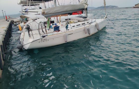 Sailboat Beneteau First 40 12.24m
