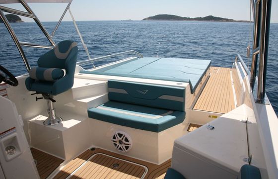 Motorboat Mercan Yachting Excursion 34 320hp