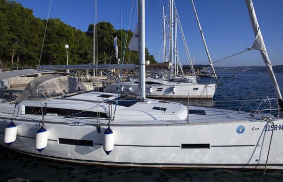 Sailboat Dufour Yachts Dufour 412 GL 12m