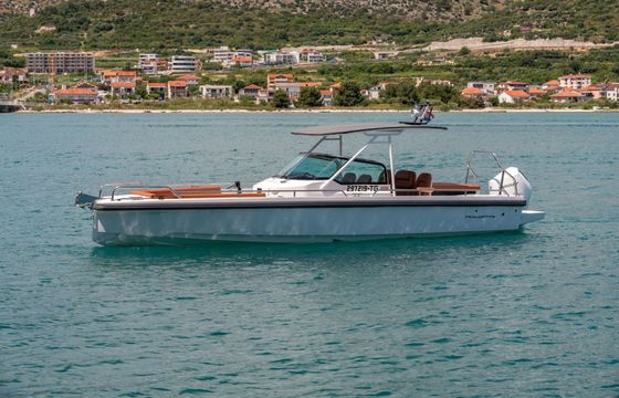 Motorboat Axopar 28 Tt 300hp