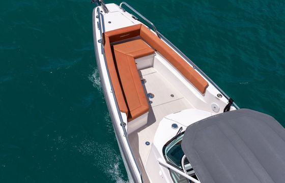 Motorboat Axopar 28 Tt 300hp