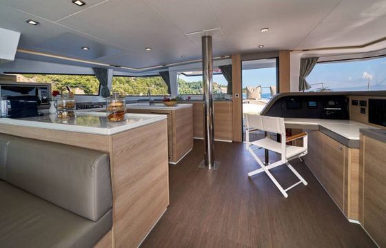 Catamaran Catana Bali 5.4 - 5 + 2 cab 16.8m