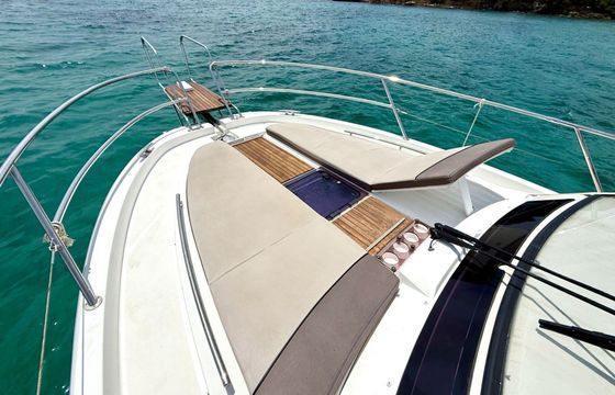 Motorboat Jeanneau Cap Camarat 10.5 Wa 600hp