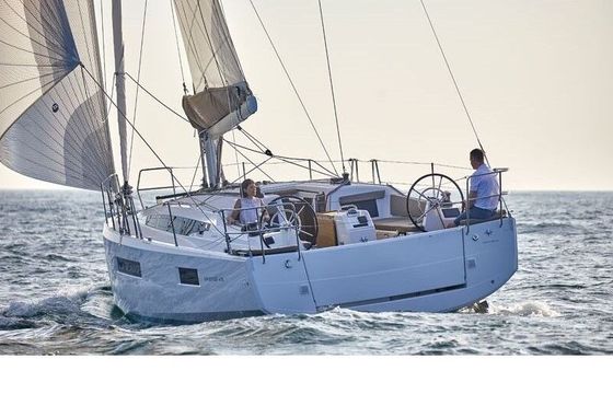 Sailboat Jeanneau Sun Odyssey 410 12.35m