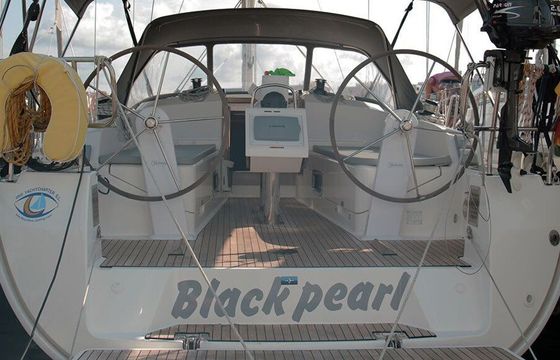 Sailboat Bavaria Yachtbau Bavaria Cruiser 37 - 3 cab. 11.3m