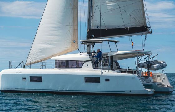 Catamaran Lagoon-Bénéteau Lagoon 42 - 4 cab. 12m