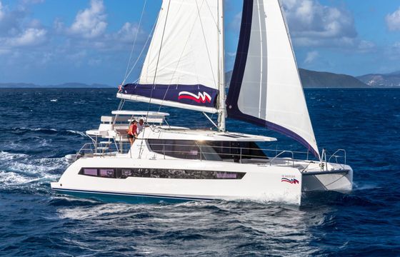 Catamaran Moorings 4500L/10 13m