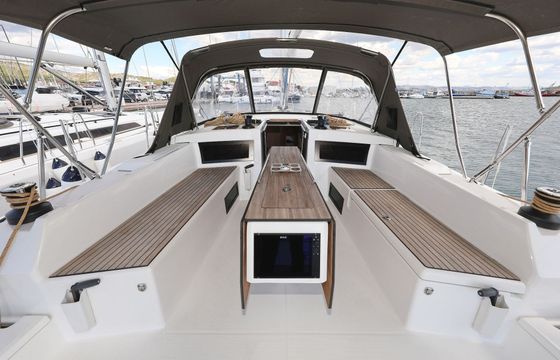 Sailboat Dufour Yachts Dufour 470 - 5 cab. 14m