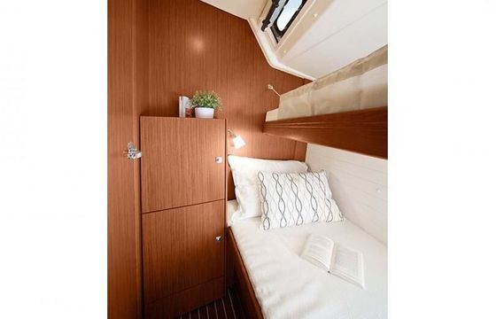 Sailboat Bavaria Cruiser 51 14.99m