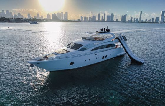 Motor yacht Aicon 85 Fly 3600hp