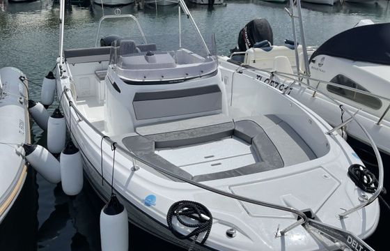 Motorboat Jeanneau Cap Camarat 6.5 Cc 150hp