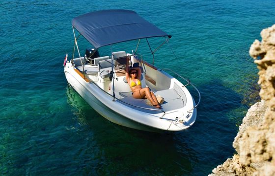 Motorboat SAVER 550 OPEN 115hp