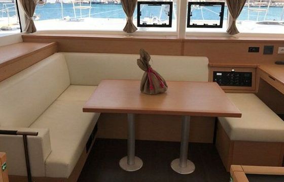 Catamaran LAGOON 400 S2 11.97m