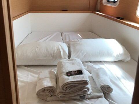 Catamaran LAGOON 400 S2 11.97m