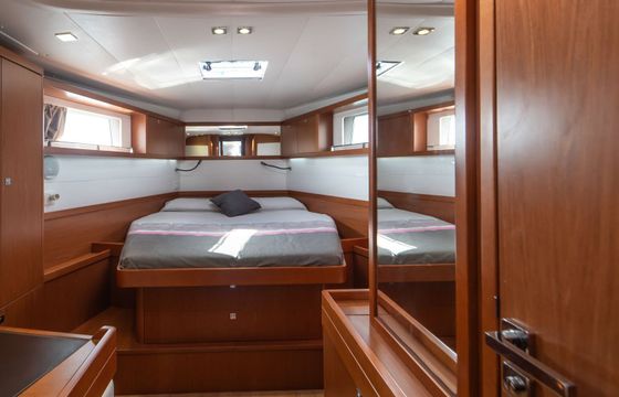 Sailboat Beneteau Sense 55 17.2m
