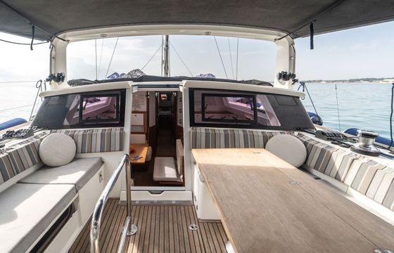 Sailboat Beneteau Sense 55 17.2m