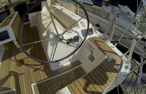 Sailboat DUFOUR 382 Grand Large 11m