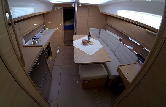 Sailboat DUFOUR 382 Grand Large 11m