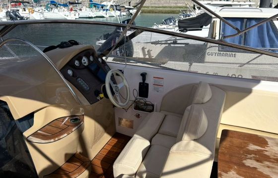 Motorboat Sessa Marine S26 320hp
