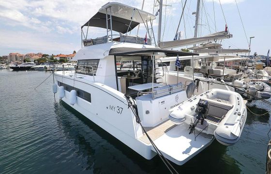 Catamaran Fountaine Pajot Fountaine Pajot MY 37 11m
