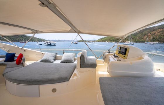 Motor yacht Ferretti 760 6000hp