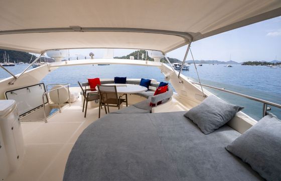 Motor yacht Ferretti 760 6000hp