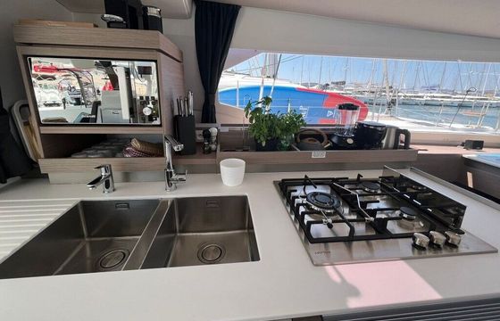 Catamaran Fountaine Pajot Fountaine Pajot Aura 51 - 5 + 1 cab. 15m