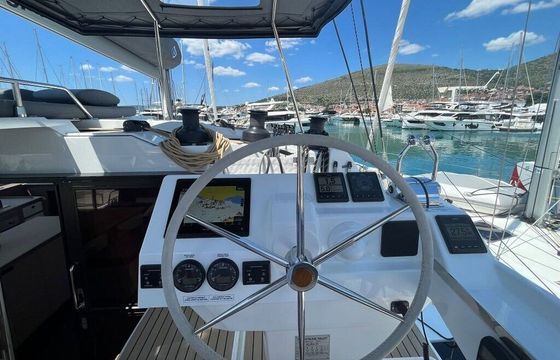 Catamaran Fountaine Pajot Fountaine Pajot Aura 51 - 5 + 1 cab. 15m