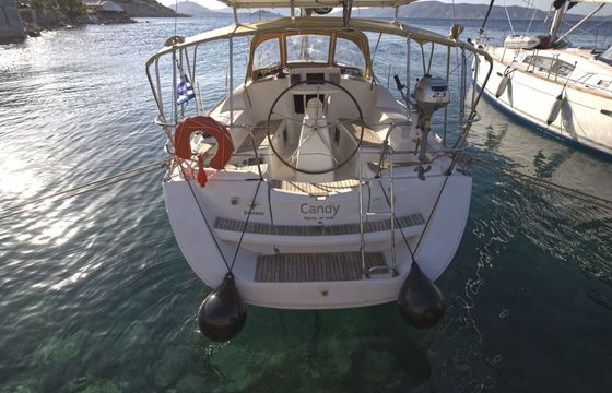 Sailboat Jeanneau Sun Odyssey 36i 10.94m
