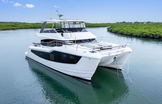 Motorboat Aquila 50 Yacht 760hp