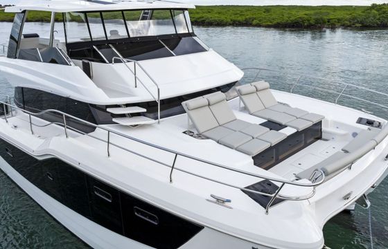 Motorboat Aquila 50 Yacht 760hp