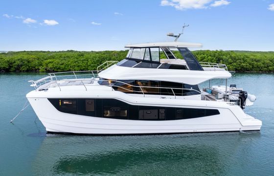 Motorboat Aquila 50 Yacht 760hp