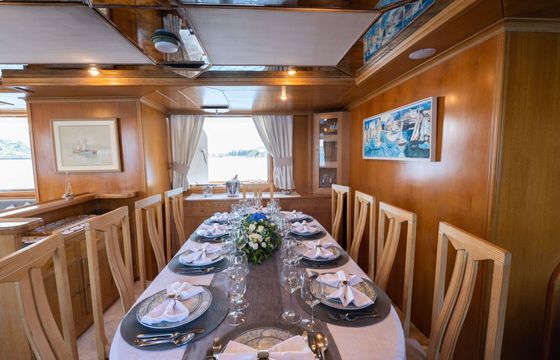 Motor yacht Perama Shipyards 102 Elena 2000hp
