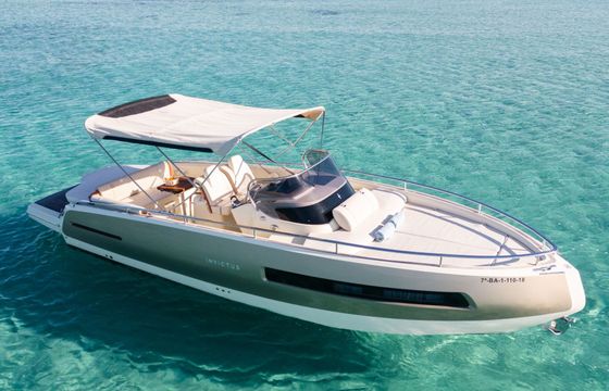 Motorboat Invictus 280GT 350hp