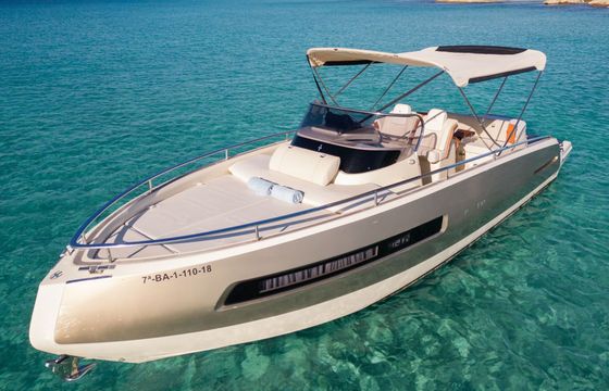 Motorboat Invictus 280GT 350hp