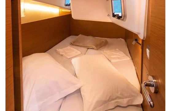 Sailboat Sun Odyssey 410[G] 12m