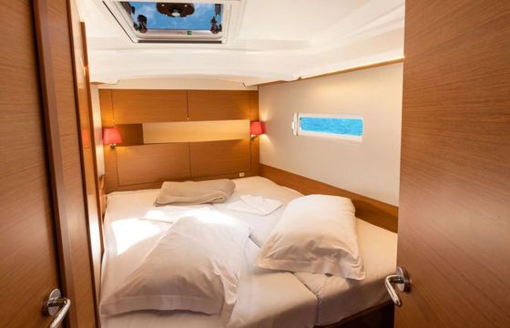 Sailboat Sun Odyssey 410[G] 12m