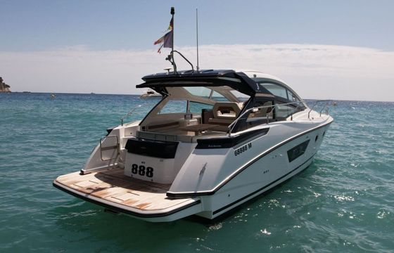 Motorboat Beneteau GT40 740hp