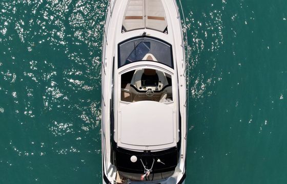 Motorboat Beneteau GT40 740hp