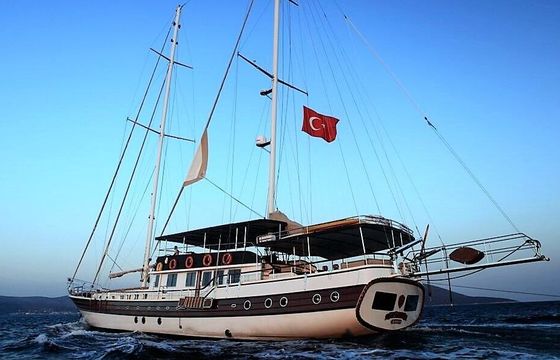 Sailboat Custom Made Oguz Bey 32m