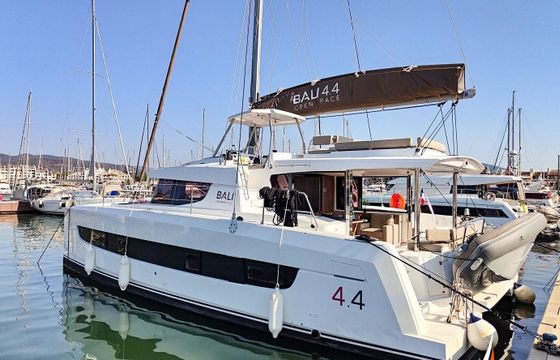 Catamaran Bali 4.4 13m