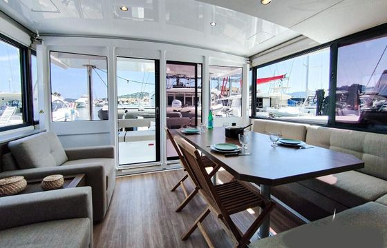 Catamaran Bali 4.4 13m