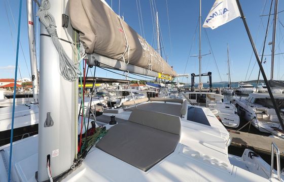 Catamaran Catana Bali 4.2 - 4 + 1 cab. 12.85m