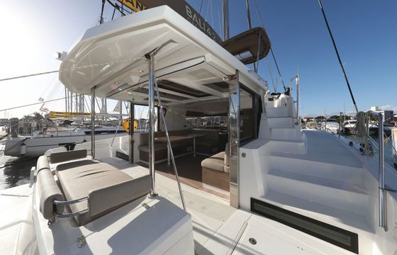 Catamaran Catana Bali 4.2 - 4 + 1 cab. 12.85m