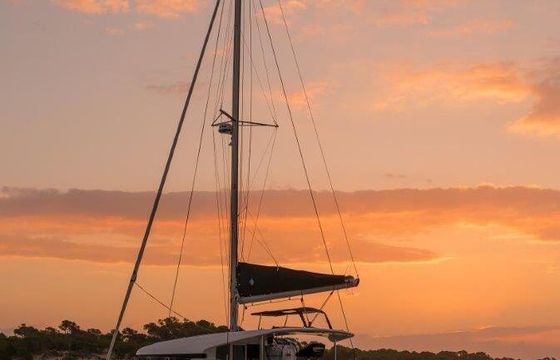 Catamaran Lagoon-Bénéteau Lagoon 40 - 4 + 2 cab 11m