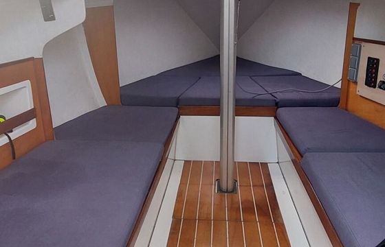 Sailboat Yatlant 24 7m